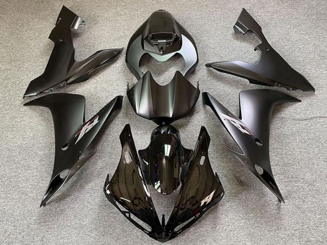 2004-2006 Yamaha R1 Motorcycle Fairings - Glossy Black Matte Black