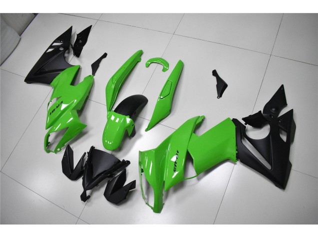 2009-2011 Green Black Kawasaki EX650 Replacement Motorcycle Fairings 2009-2011 Green Black Kawasaki EX650 Replacement Motorcycle Fairings